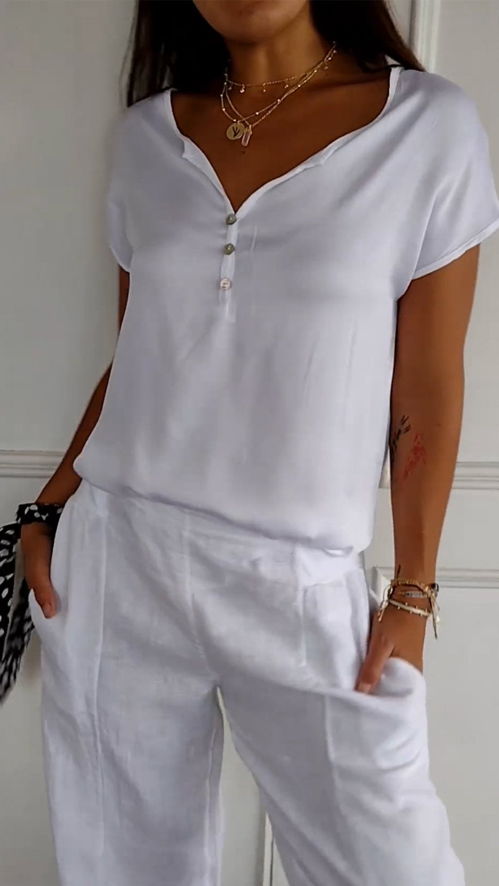 Sienna - V-Neck Blouse